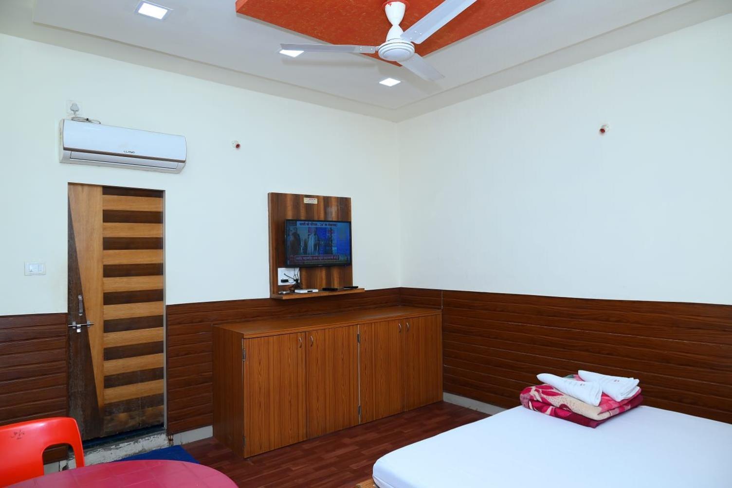 P P Lodging Mangvadi Extérieur photo